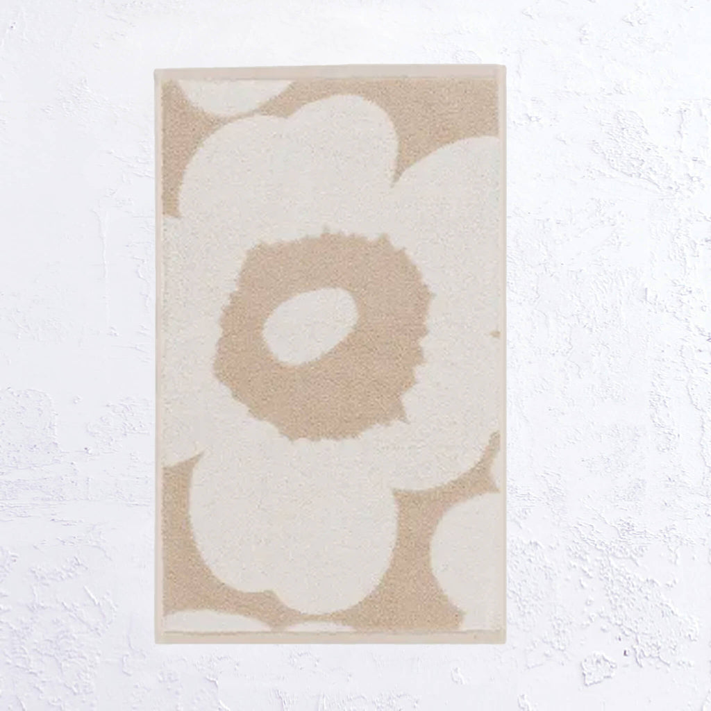 チョコ様 marimekko ENNI UNIKKO ベージュ× ホワイト Beige_WhiteUnikkoTowelSet_Hand