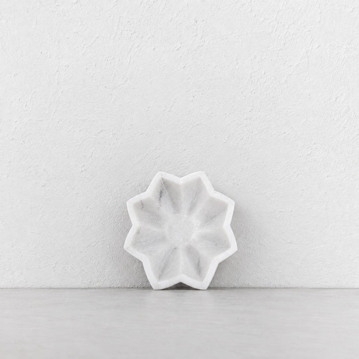 BURMA LOTUS PLATE  |  10CM  |  WHITE MARBLE