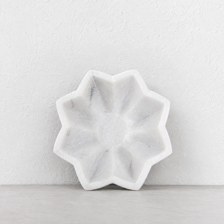 BURMA LOTUS PLATE  |  15CM  |  WHITE MARBLE