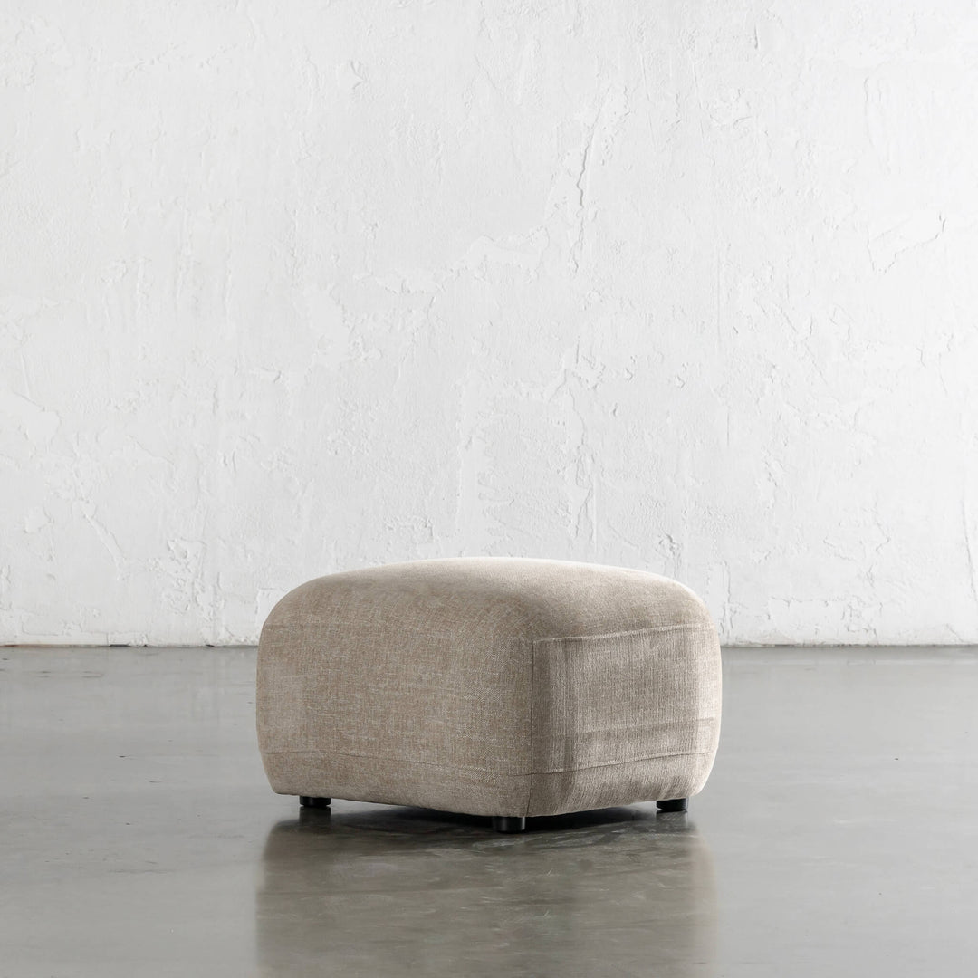 Cabane Ottoman  |  Stoney Brook Sand