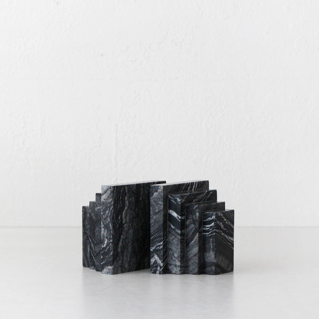 CAMERO MARBLE BOOKENDS  |  BLACK MARBLE