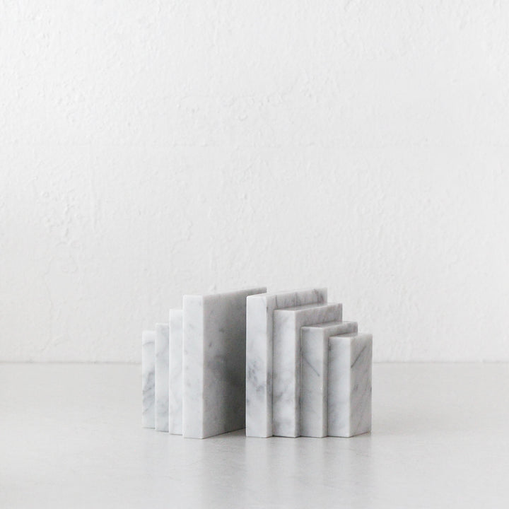 CAMERO MARBLE BOOKENDS  |  WHITE MARBLE