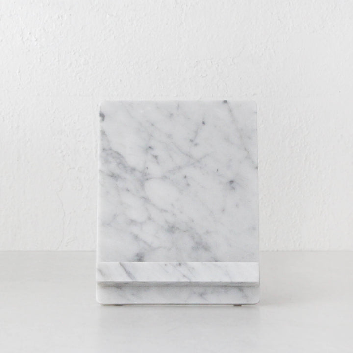 CAMERO MARBLE RECIPE STAND  |  WHITE MARBLE