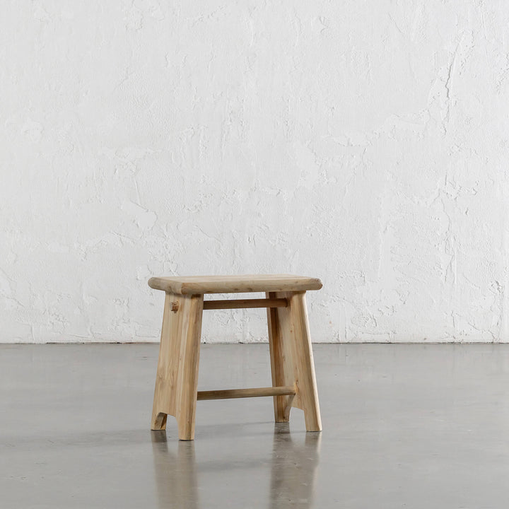 CAPRETTA ELM CREATORS STOOL  |  BLEACHED BRISTLE