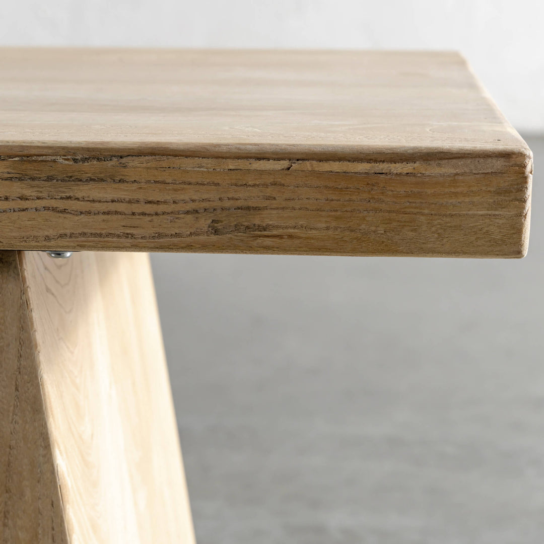 CAPRETTA ELM BENCH  |  160CM + 190CM  |  BLEACHED BRISTLE