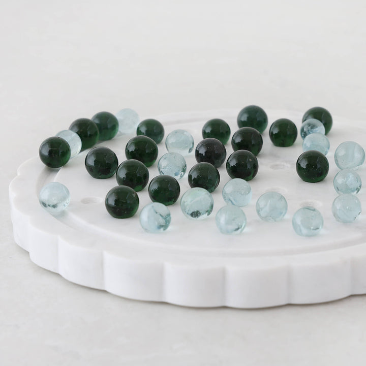 CARLETON SOLITAIRE MARBLE GAME  |  23CM  |  37 PIECES  |  WHITE MARBLE