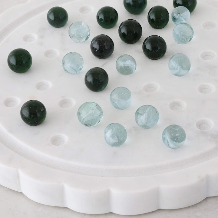 CARLETON SOLITAIRE MARBLE GAME  |  23CM  |  37 PIECES  |  WHITE MARBLE