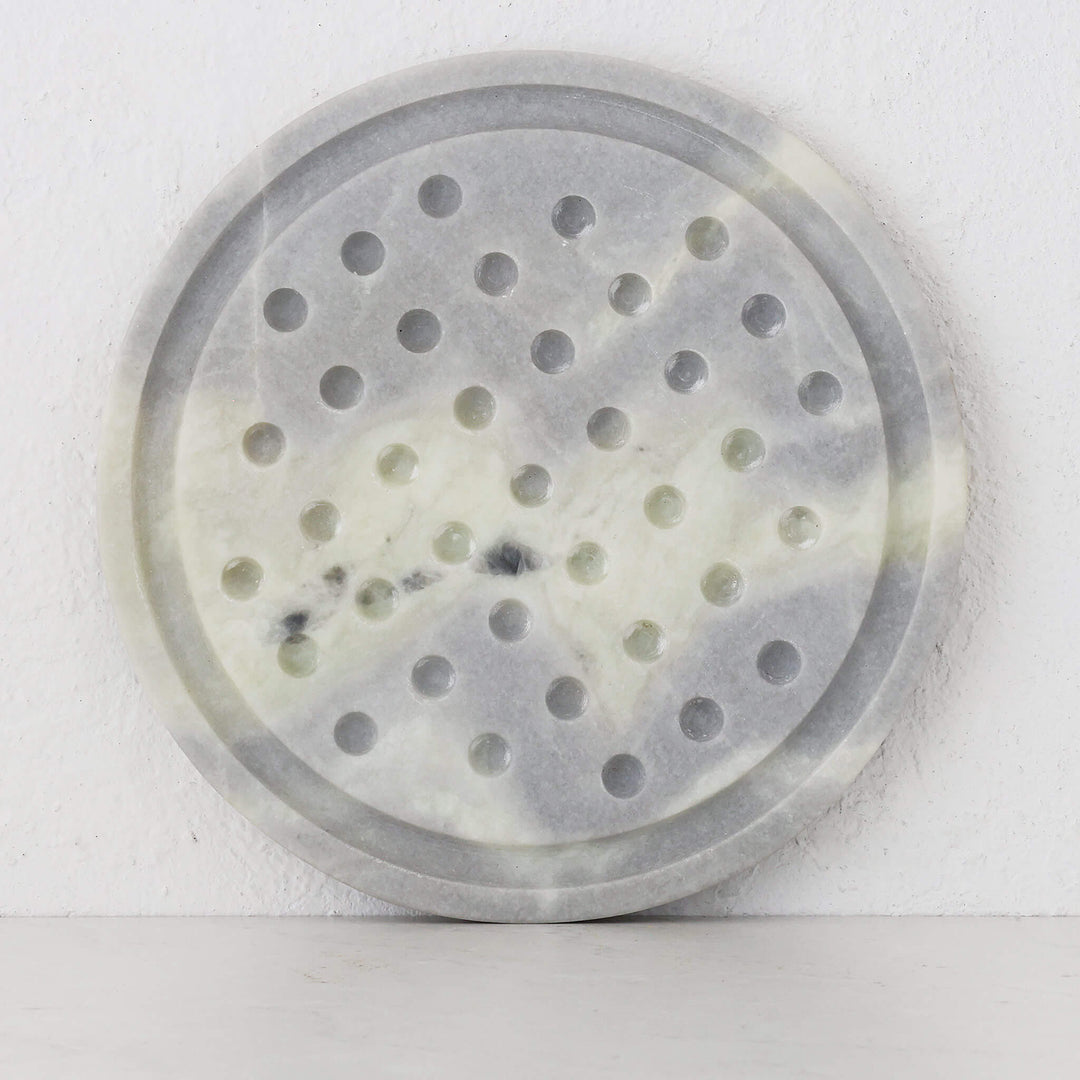 CARLETON SOLITAIRE MARBLE GAME  |  23CM  |  37 PIECES  |  GREEN MARBLE