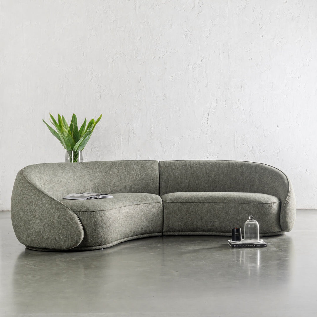 CARSON LINCOLN CURVED 3S SOFA  |  BAYLEAF GREEN