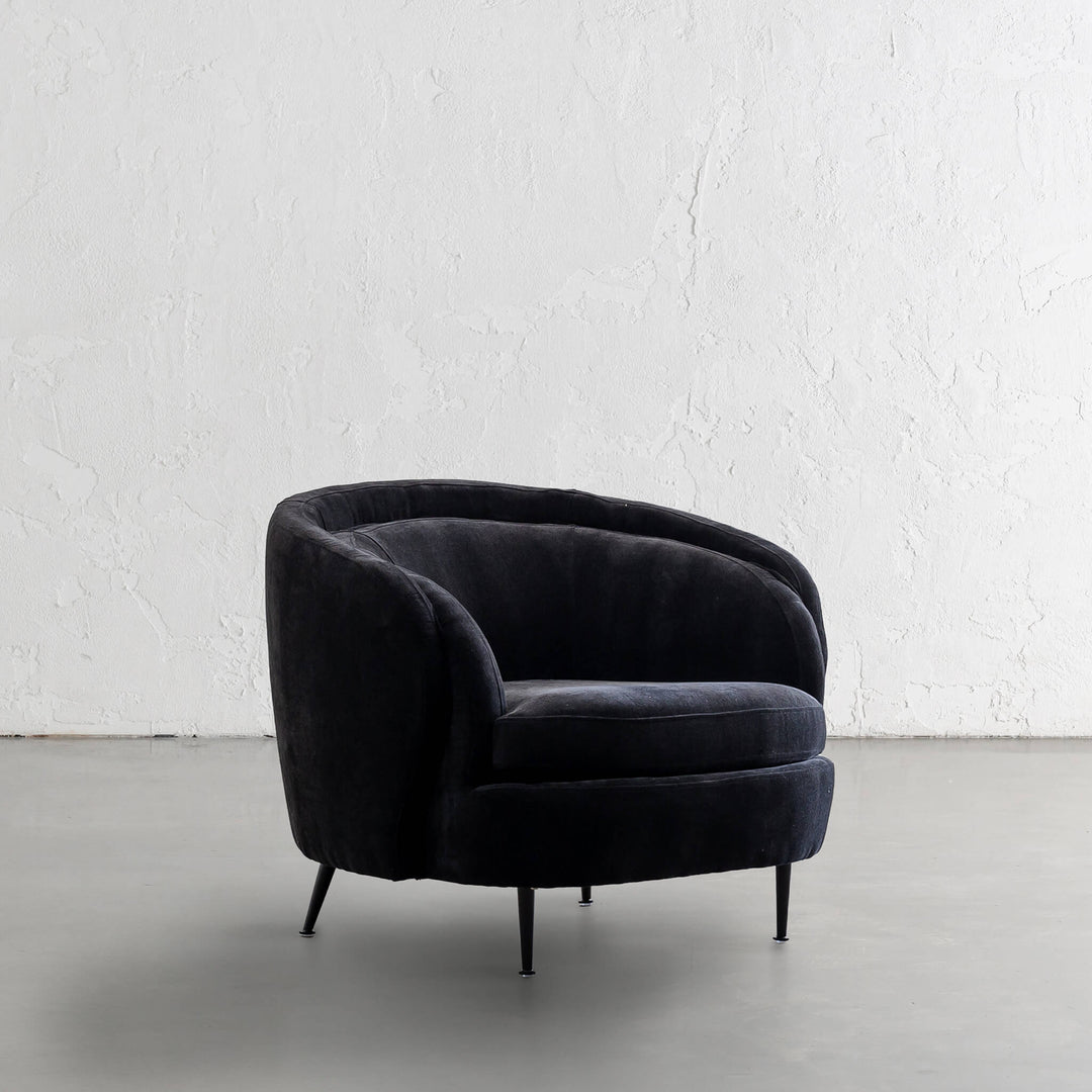 CARSON CURVE ARMCHAIR | NOIR BLACK TEXTURED VELOUR