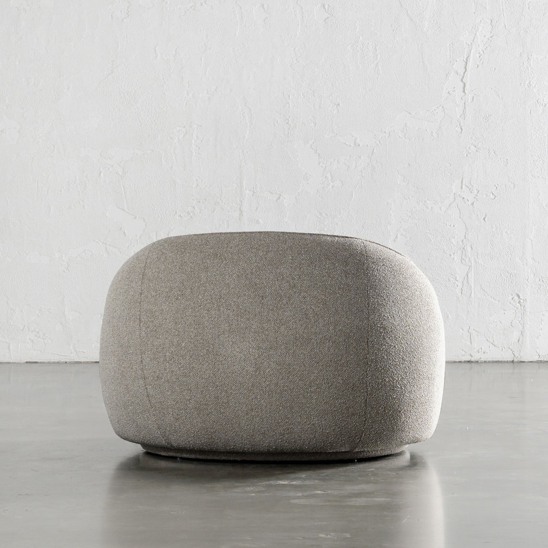 CARSON LINCOLN CURVED ARMCHAIR  |  SANDY DUSK