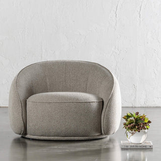 CARSON LINCOLN CURVED ARMCHAIR  |  SANDY DUSK