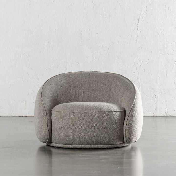CARSON LINCOLN CURVED ARMCHAIR  |  SANDY DUSK