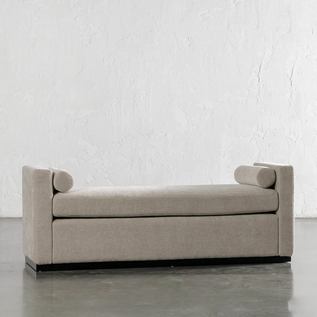 CARSON CONTEMPO BENCH  |  WARM SORRENTO SAND
