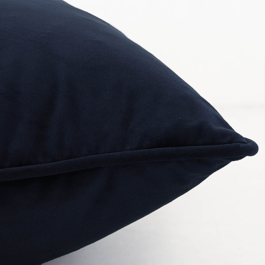 CARSON CUSHION   |  NAVY ACCOLADE VELVET | CLOSE UP