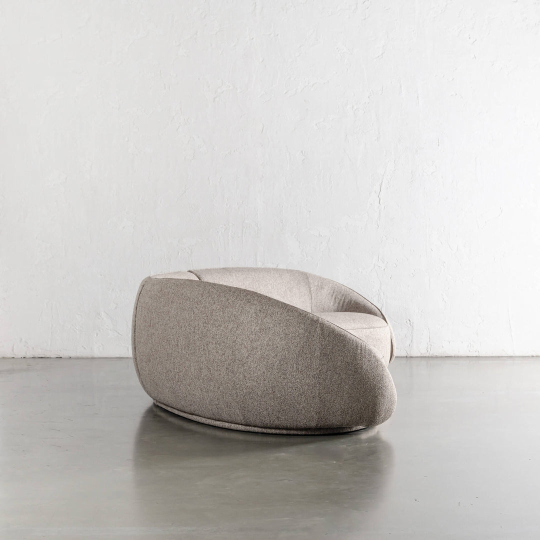 CARSON LINCOLN CURVED 3S SOFA  |  BANYON TREE BARK