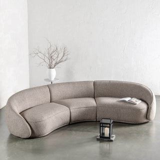 CARSON LINCOLN CURVED 3S SOFA  |  BANYON TREE BARK