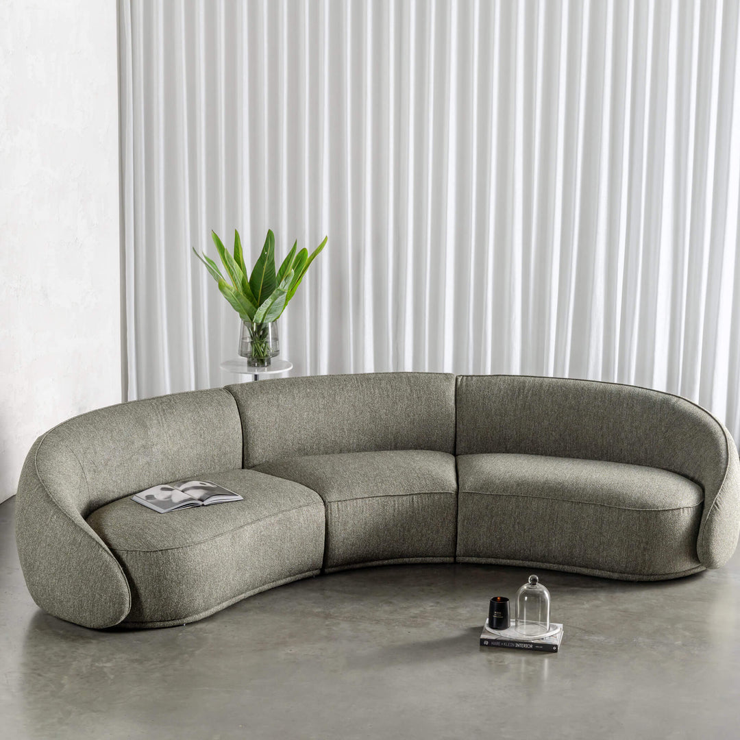CARSON LINCOLN CURVED 3S SOFA  |  BAYLEAF GREEN
