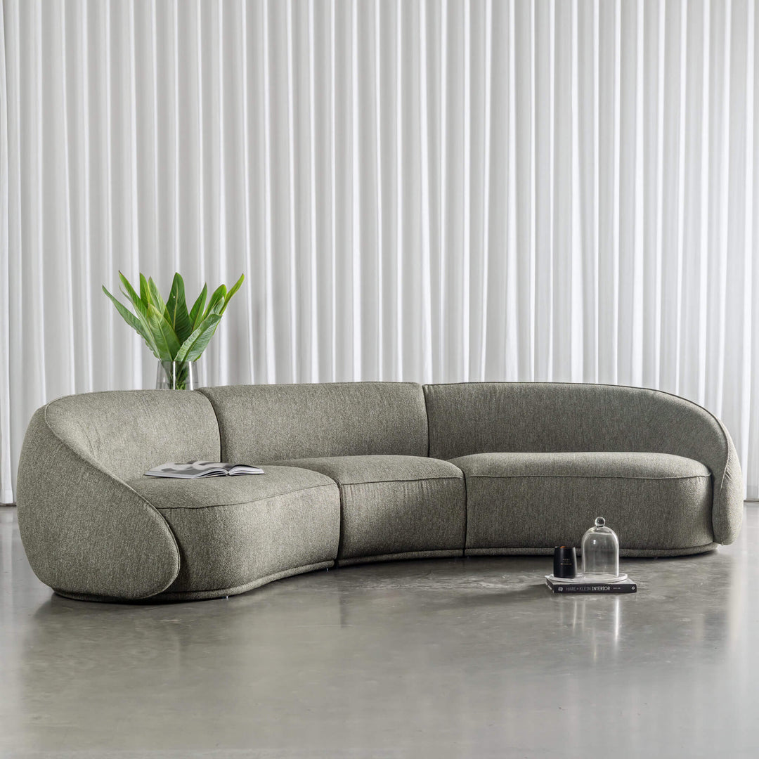 CARSON LINCOLN CURVED 3S SOFA  |  BAYLEAF GREEN