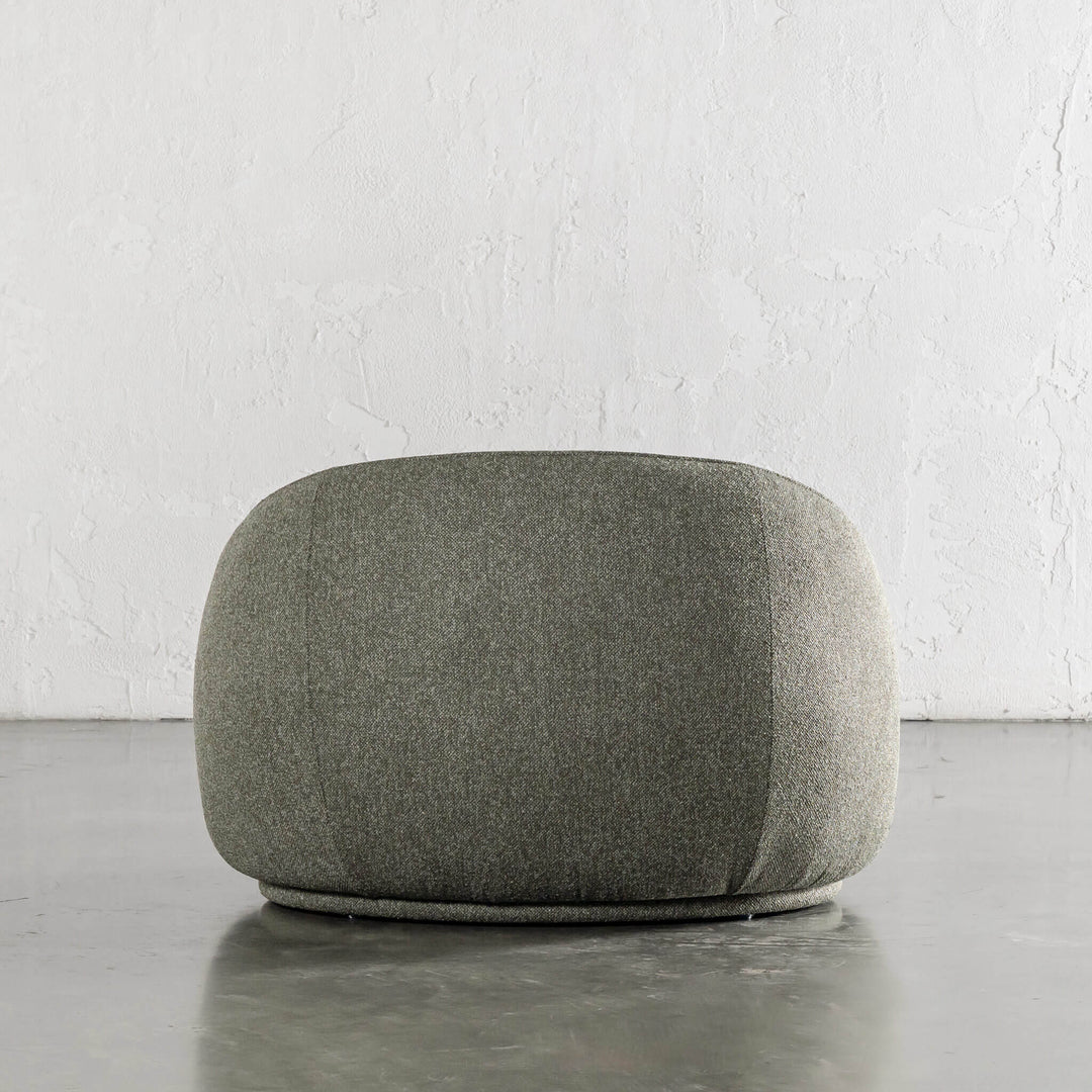 CARSON LINCOLN CURVED ARMCHAIR  |  BAYLEAF GREEN