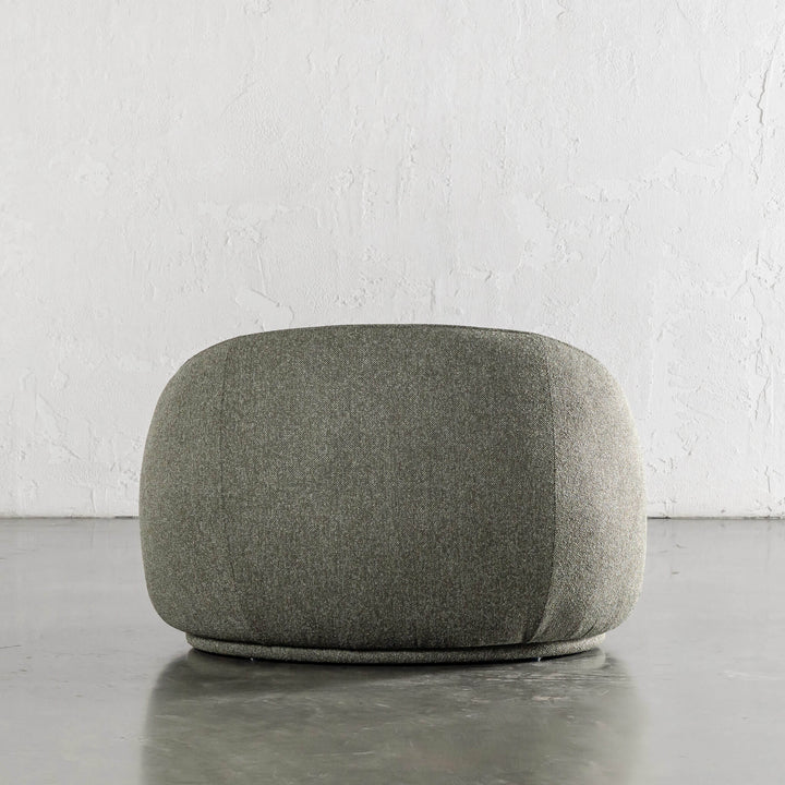 CARSON LINCOLN CURVED ARMCHAIR  |  BAYLEAF GREEN