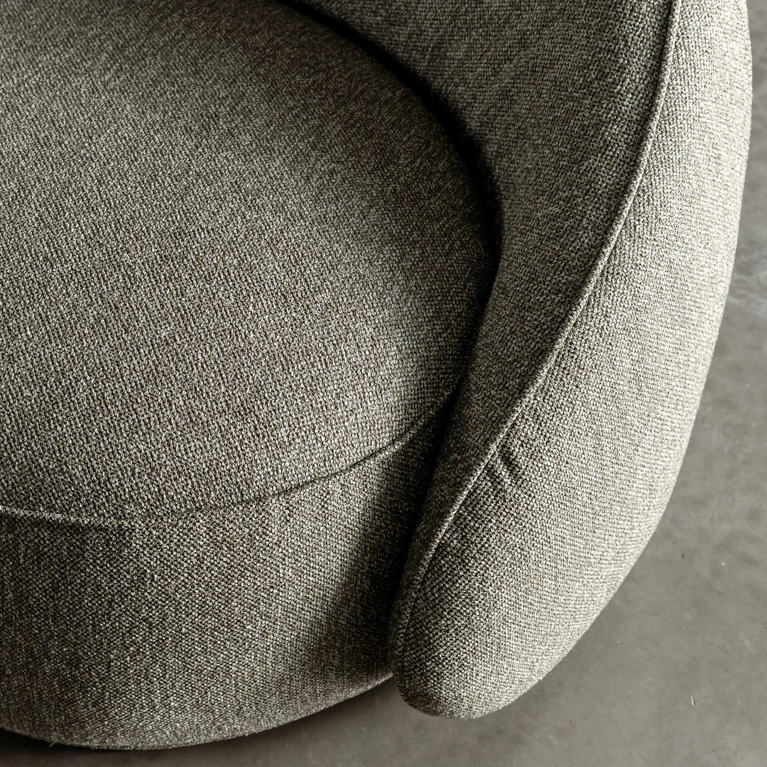 CARSON LINCOLN CURVED ARMCHAIR  |  BAYLEAF GREEN