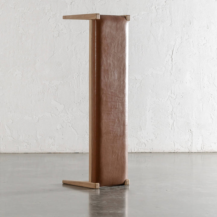 CASONI BENCH SEAT  |  SMOKE HAZE WASH TEAK + COCOA TAN LEATHER