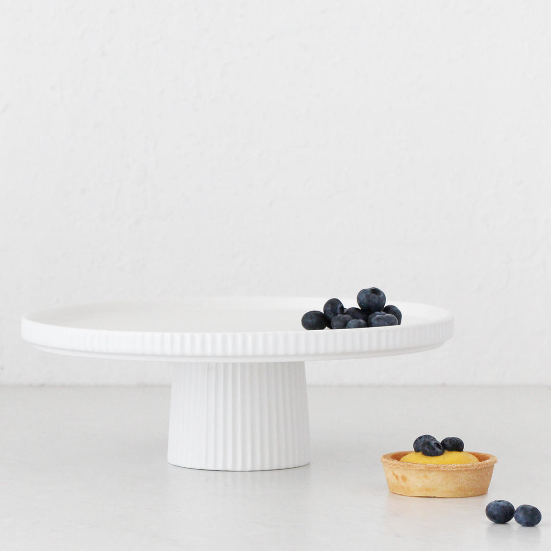 CERAMIC RIBBED FOOTED STAND  |  MATTE WHITE