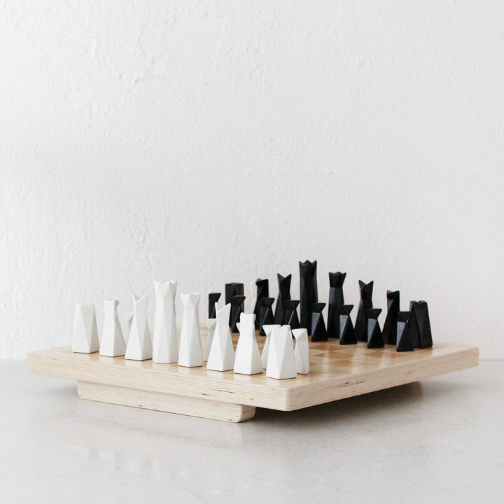 CHESS SET  |  PLANET FINSKA