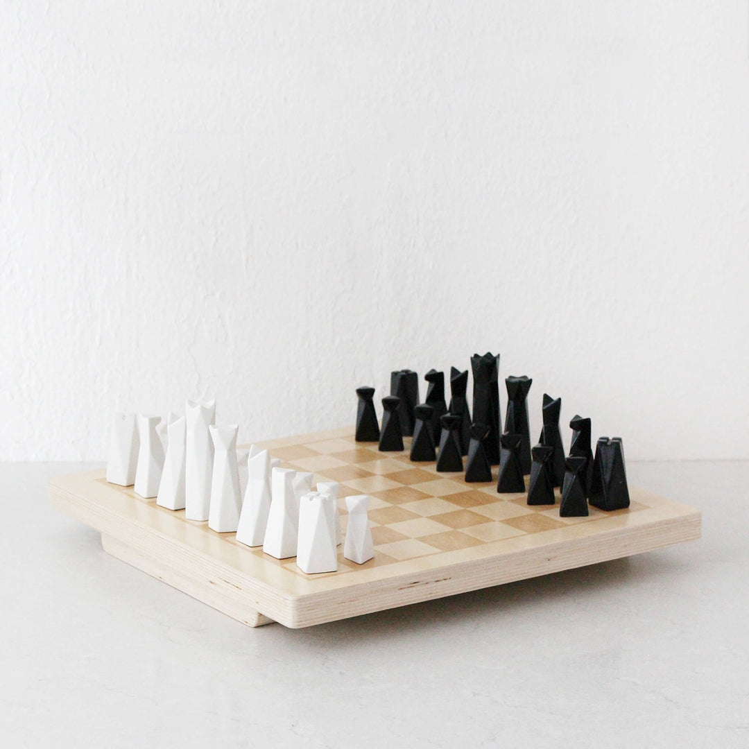 CHESS SET  |  PLANET FINSKA