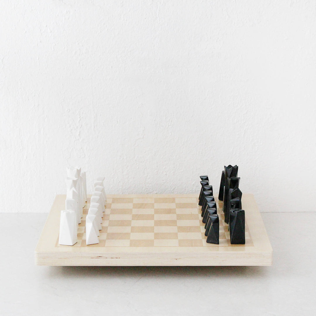 CHESS SET  |  PLANET FINSKA