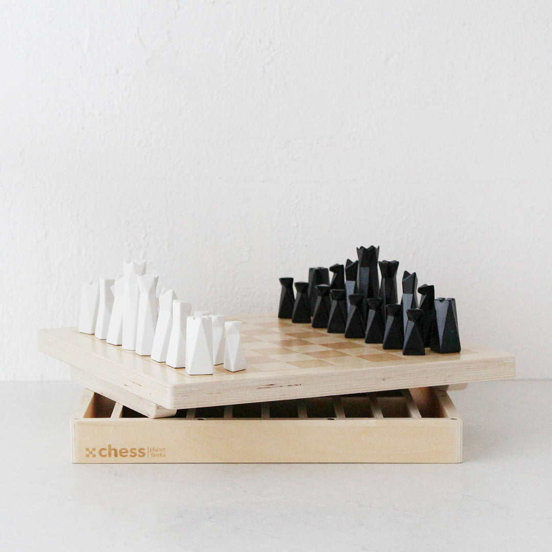 CHESS SET  |  PLANET FINSKA