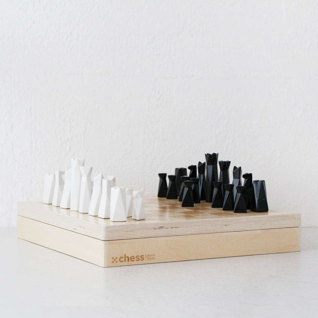 CHESS SET  |  PLANET FINSKA