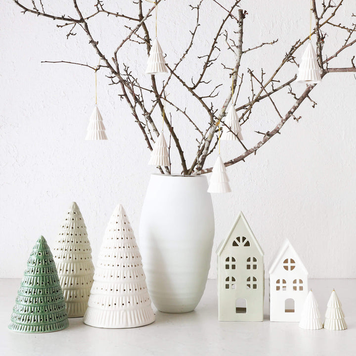 CHRISTMAS HANGING DECORATION COLLECTION  |  TREE ORNAMENT  |  WHITE CERAMIC