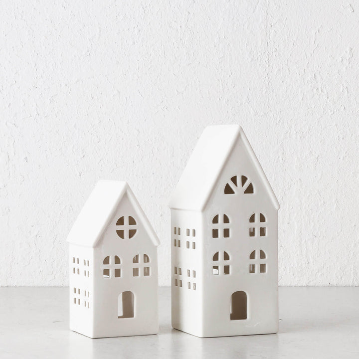 CHRISTMAS HOUSE TABLE DECORATION BUNDLE X2  |  17CM + 23CM  |  WHITE CERAMIC