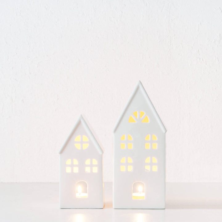 CHRISTMAS HOUSE TABLE DECORATION BUNDLE X2  |  17CM + 23CM  |  WHITE CERAMIC