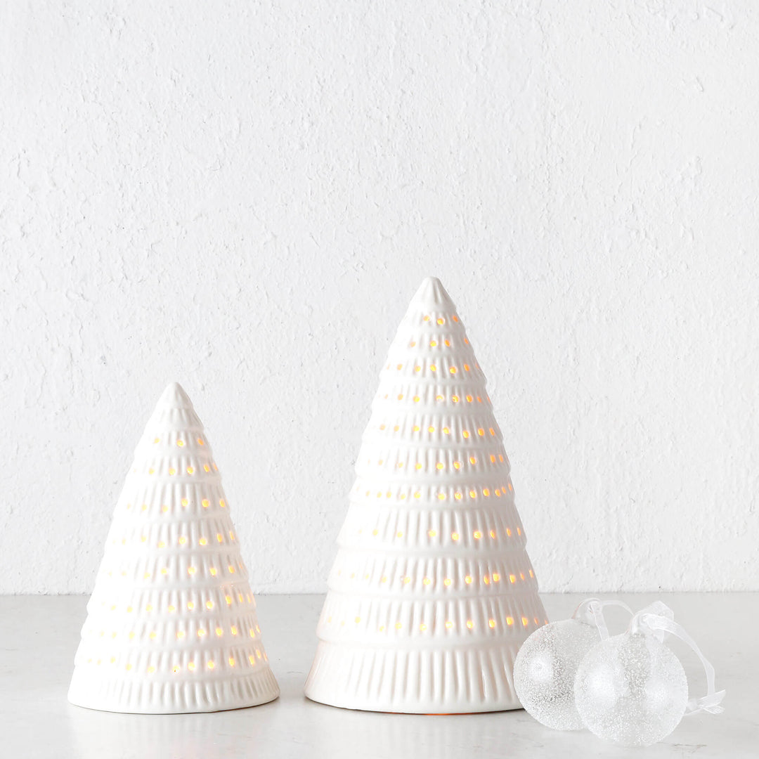 CHRISTMAS TREE TABLE DECORATION BUNDLE X2  |  19CM + 25CM  |  WHITE CERAMIC