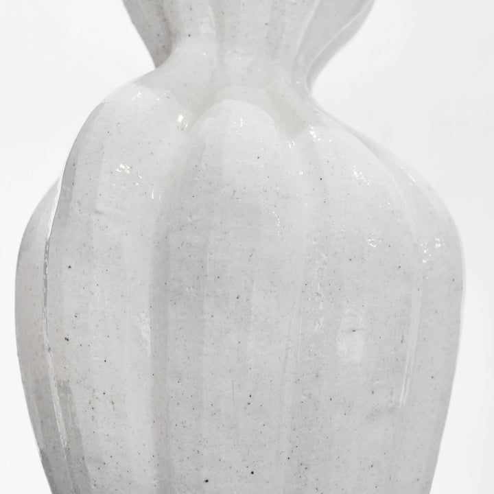 CLARA ORGANIC CERAMIC VASE | IVORY CERAMIC | CLOSEUP