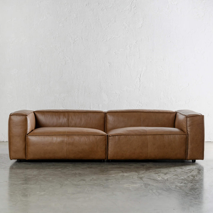 COBURG 4 SEATER SOFA UNSTYLED  |  DAKOTA SADDLE TAN