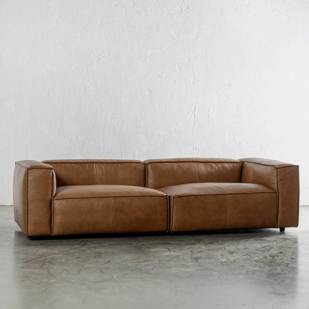 COBURG 4 SEATER SOFA UNSTYLED  |  DAKOTA SADDLE TAN