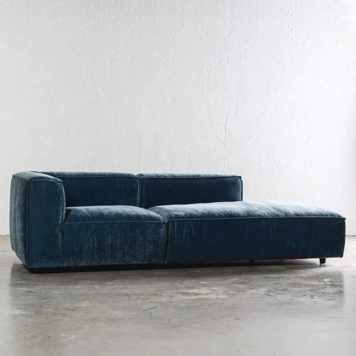 COBURG CHAISE LOUNGE CHAIR | CHICORY BLUE | UNSTYLED