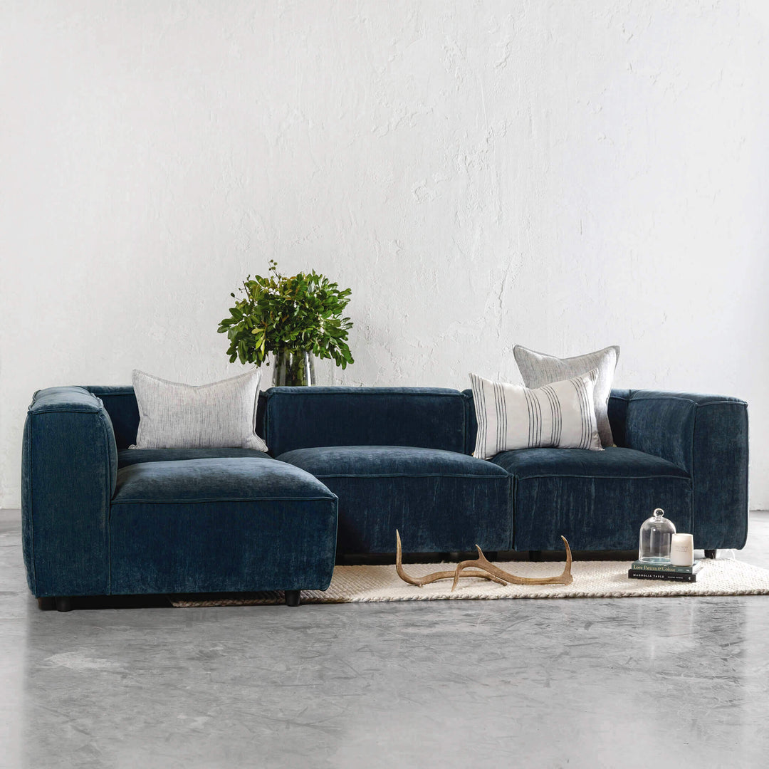 COBURG MODULAR SOFA | CHICORY BLUE