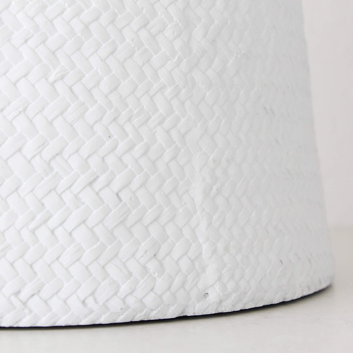 CONCRETE TABLE LAMP | 76CM | WHITE CHALK | BASE CLOSE UP