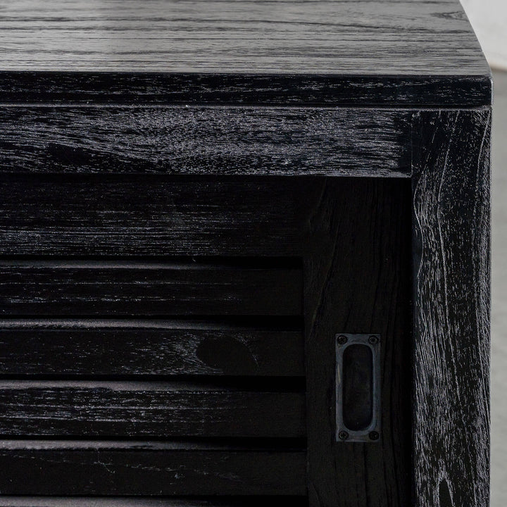CONRAD SLATTED CLOSE UP  |  BLACK GRAIN