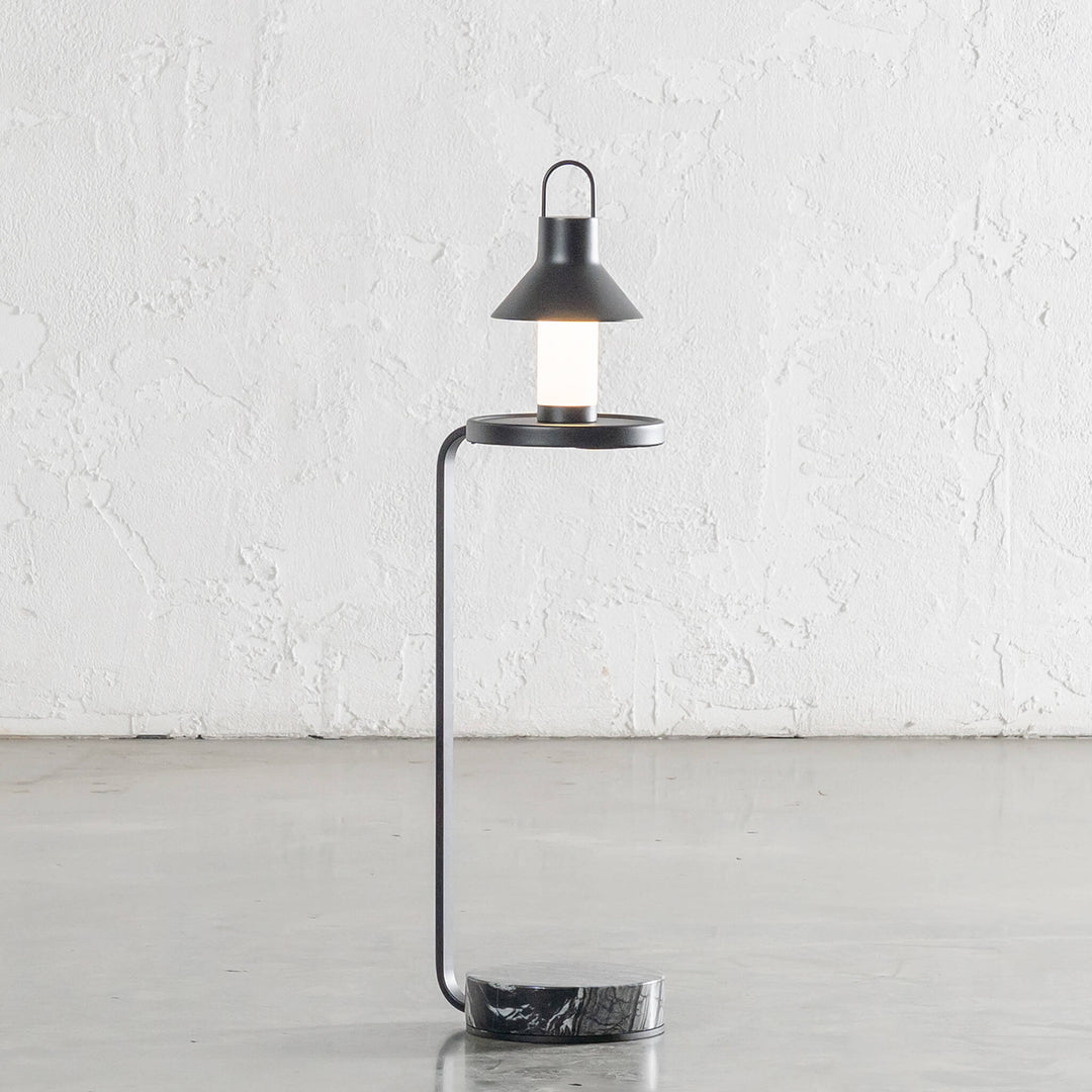 CORSINI C-SHAPE EMAS DARK GREY MARBLE + MATTE BLACK DRINKS TABLE  |  D20CM