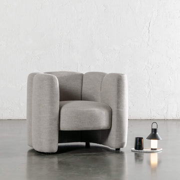 CAMPOS CURVED ARMCHAIR  |  JOVAN EARTH