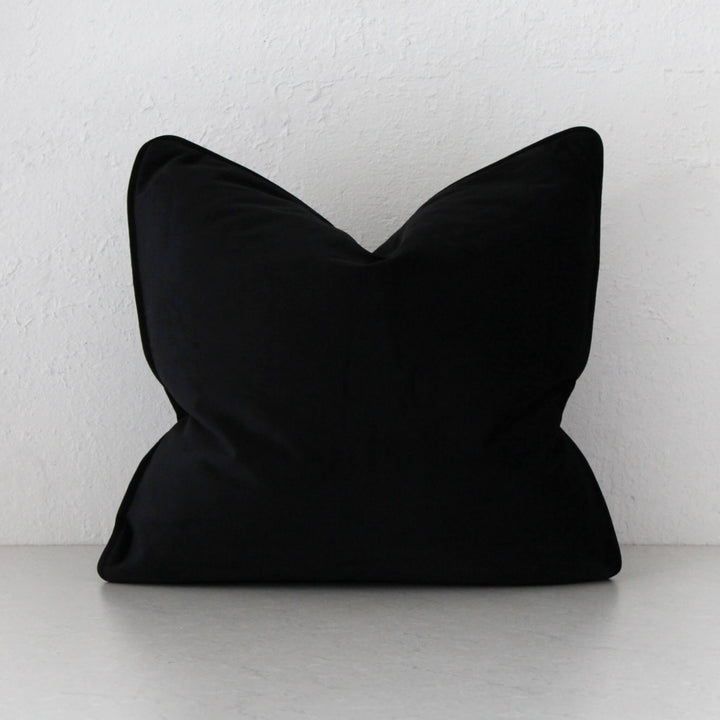 CARSON CUSHION | 50X50 | NOIR BLACK VELVET