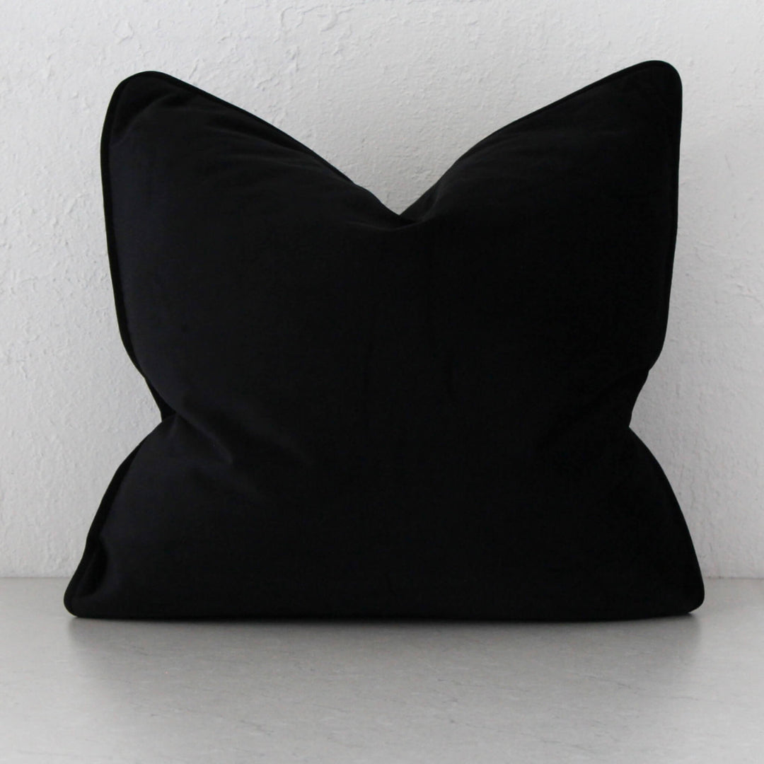 CARSON CUSHION | 60X60 | NOIR BLACK VELVET