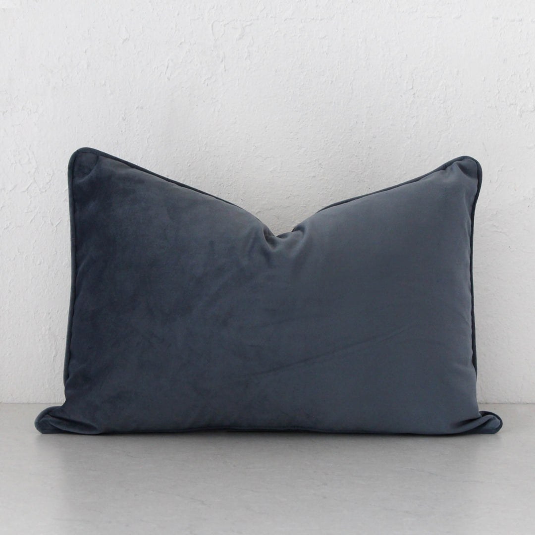 CARSON CUSHION | 40X60 | STEEL BLUE VELVET