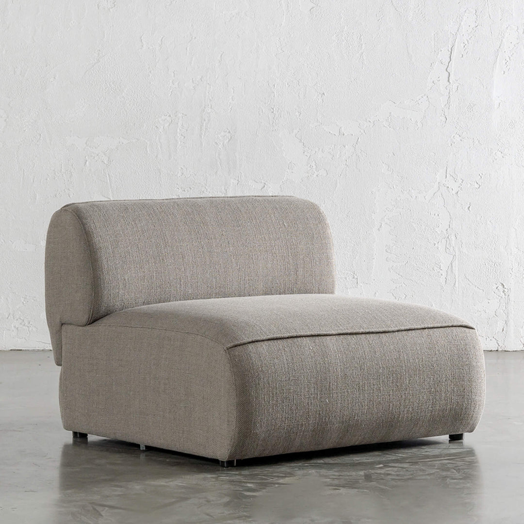 CARSON MODERNA CURVED MODULAR  |  5 SEATER  |  TAUPE BASKET WEAVE